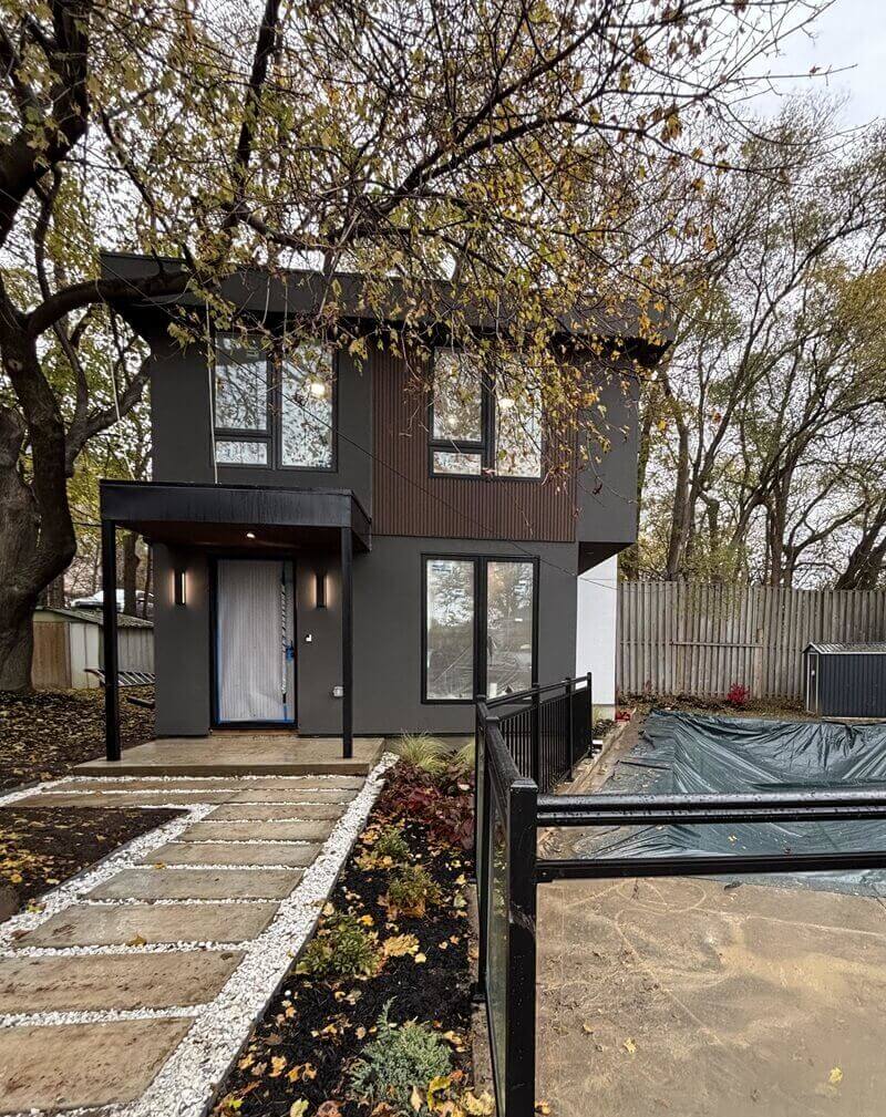 Approval for a two-storey garden suite in Toronto